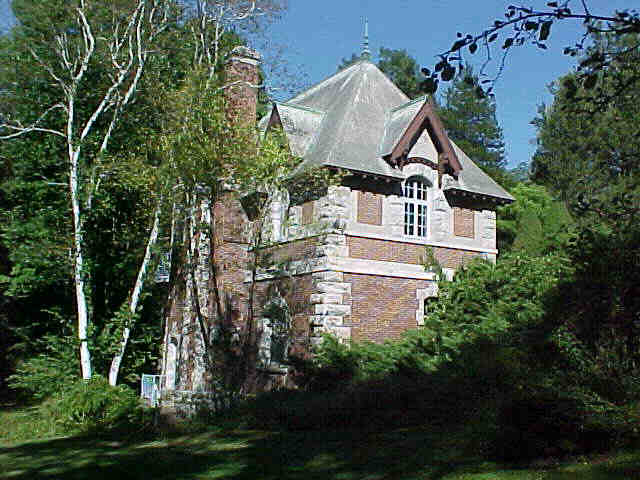 Building photograph for 260 TACONIC ROAD